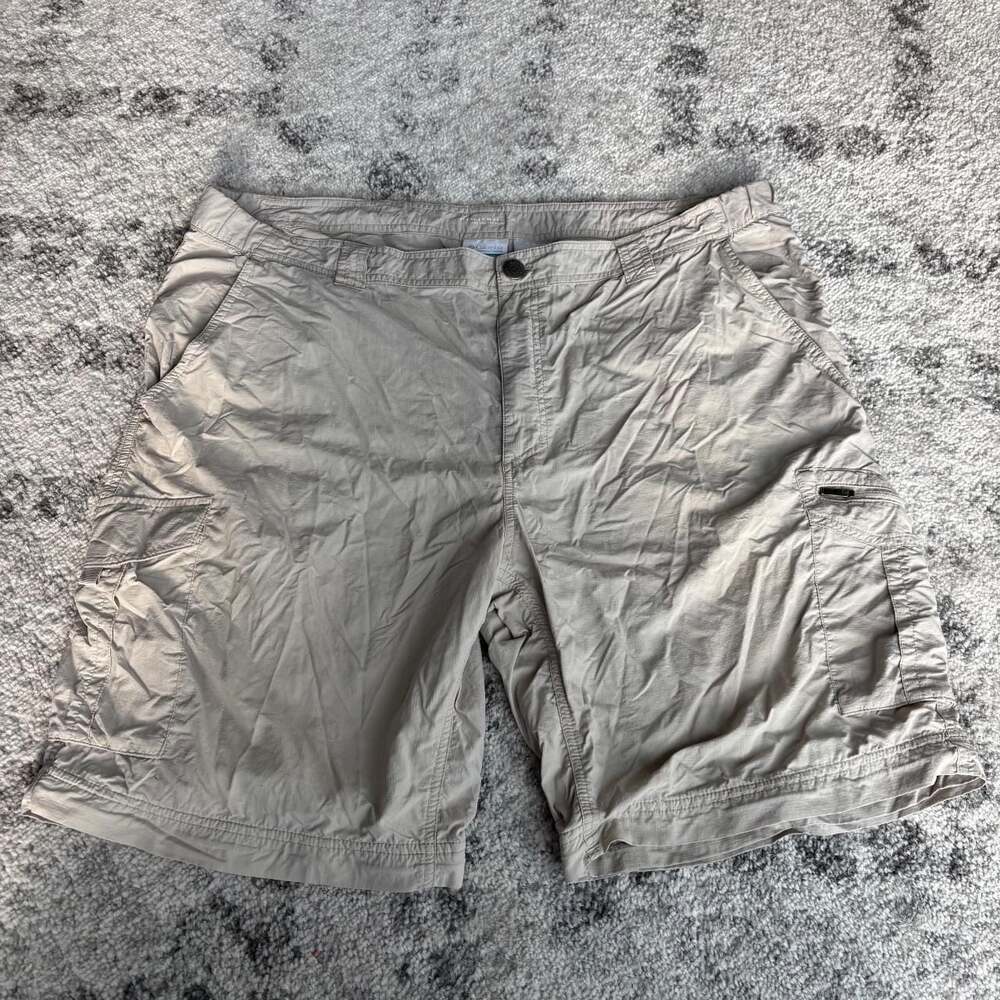 Gorpcore Columbia Omni-Shade Beige Cargo Shorts 🩳